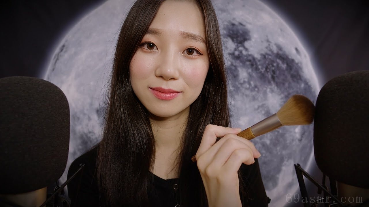ASMR 昏昏欲睡的麦克风刷机和带柔和耳语的触发器