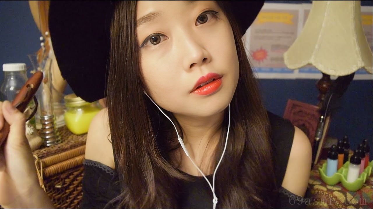 [韩国 ASMR] Eastside Witch Dana's Potion Shop #1 of 2